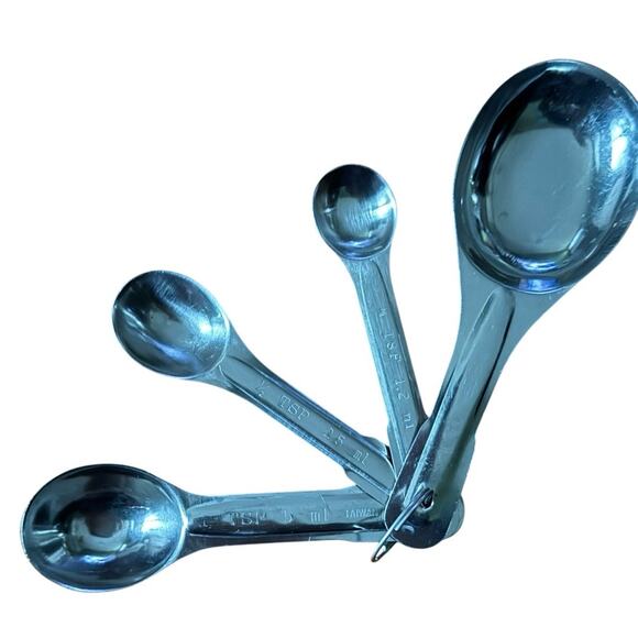 Vintage Measuring Spoons 2 Sets On Rings Kitchen Utensils Mid Century Cooking - Picture 4 of 6